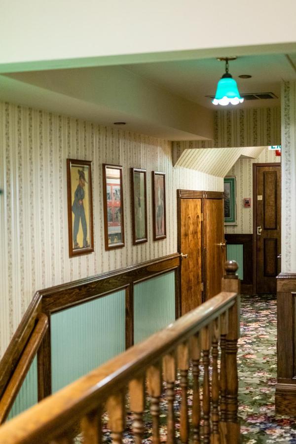 Saddleback Inn At Lake Arrowhead Buitenkant foto