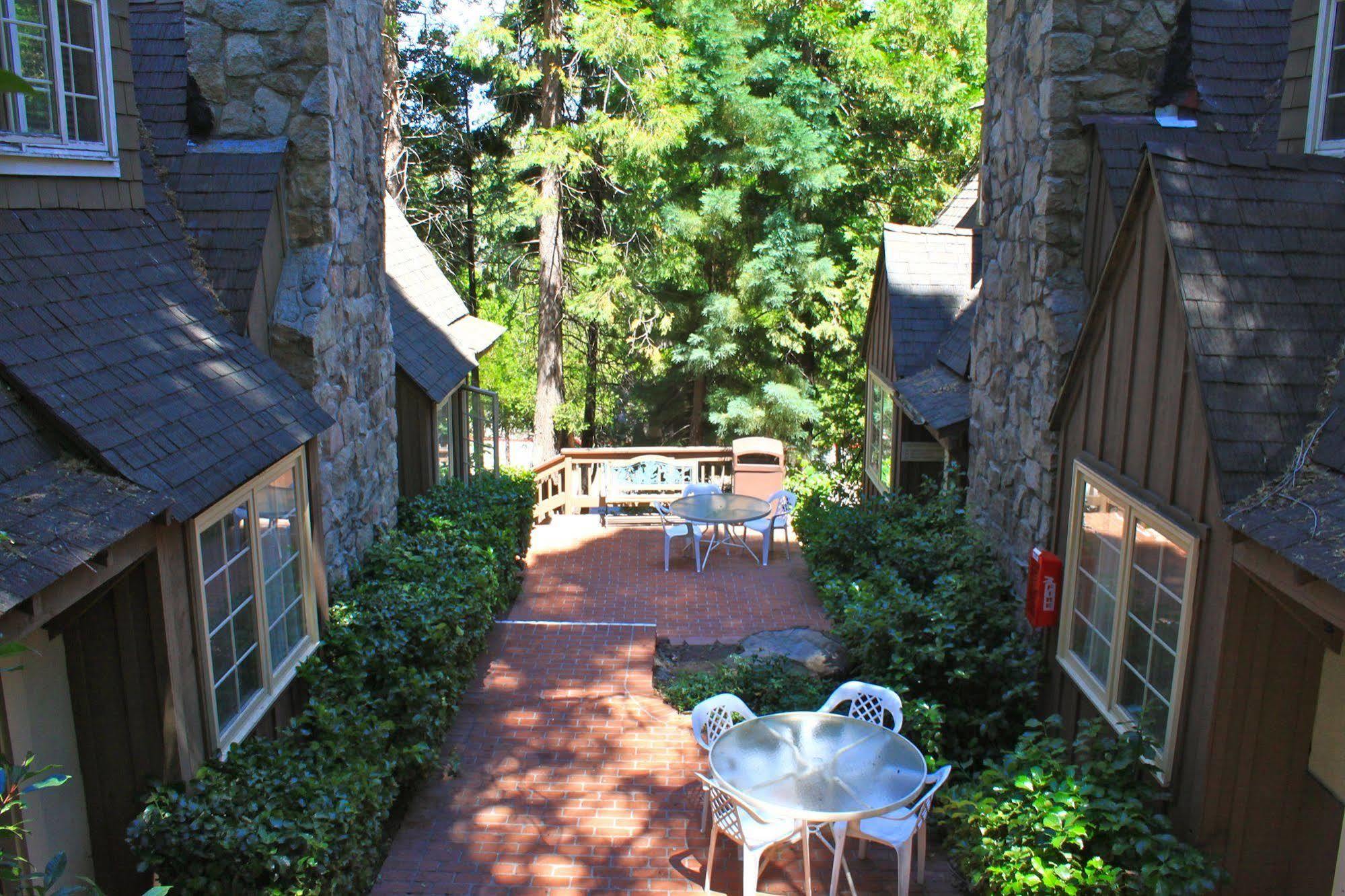 Saddleback Inn At Lake Arrowhead Buitenkant foto