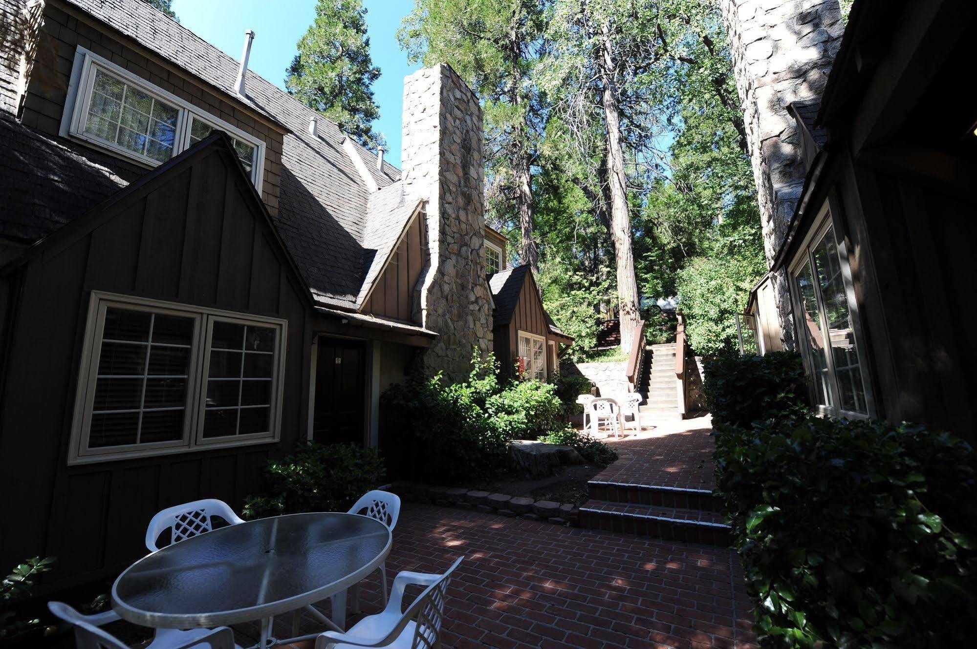 Saddleback Inn At Lake Arrowhead Buitenkant foto