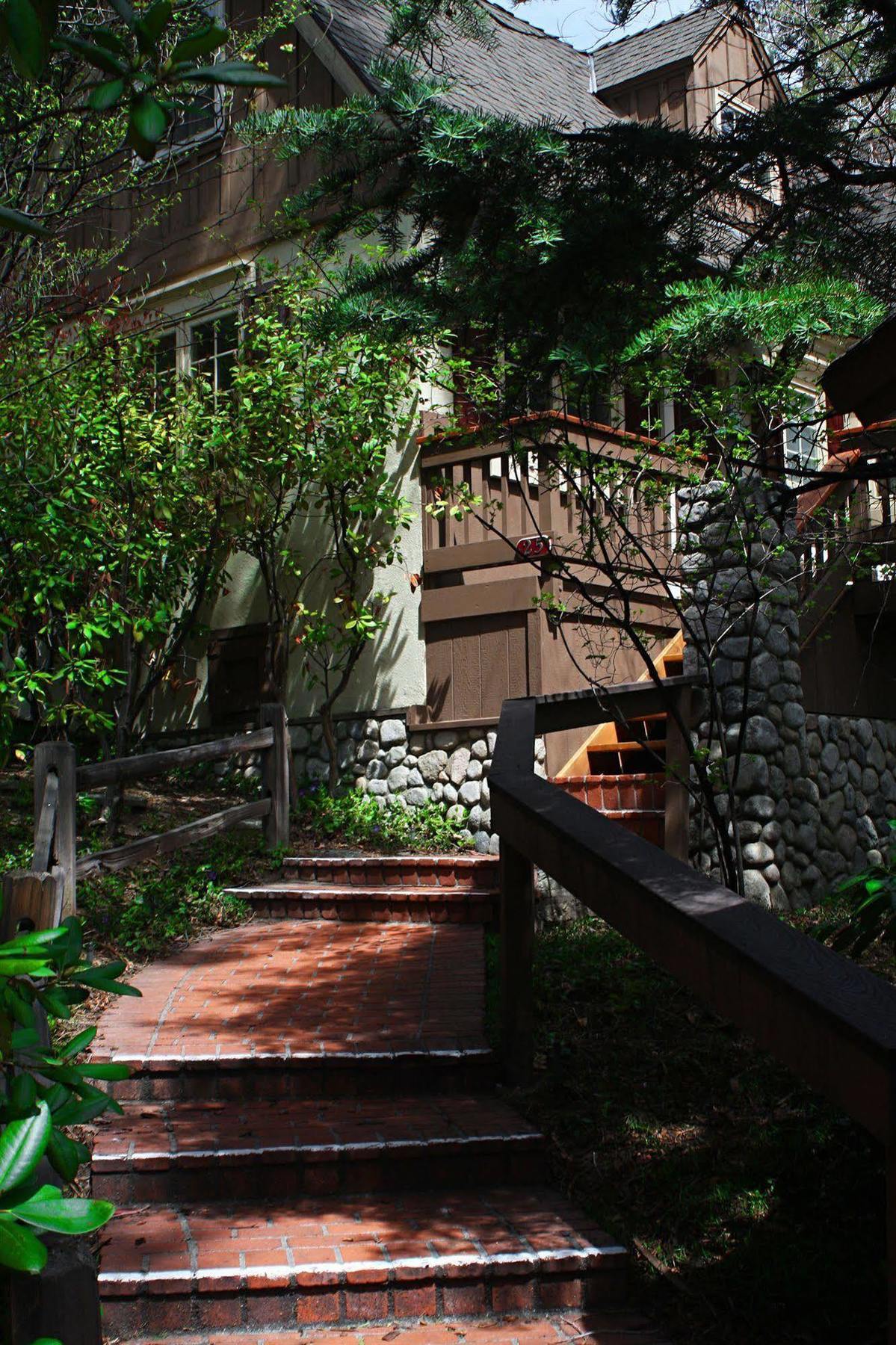 Saddleback Inn At Lake Arrowhead Buitenkant foto
